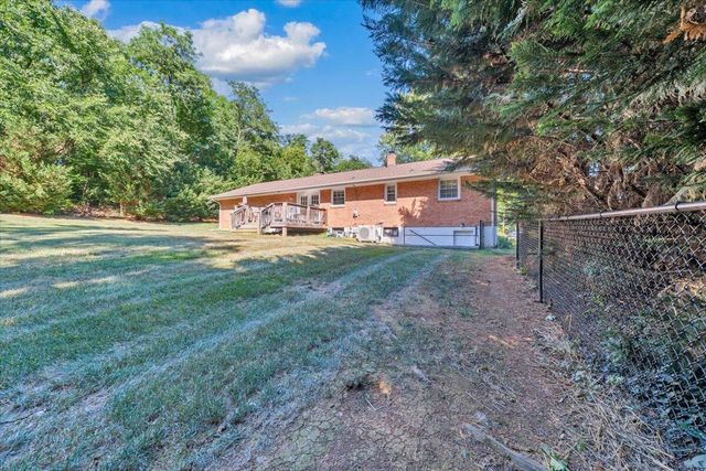 3101 Kershaw RD NW, Roanoke, VA 24017