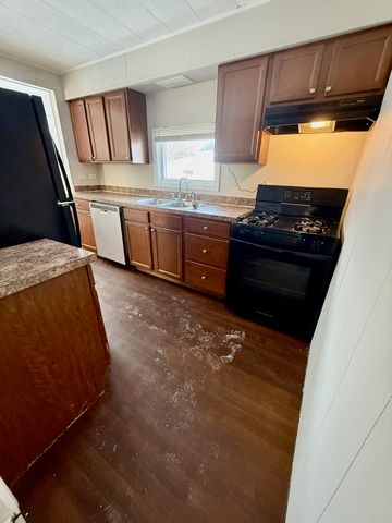 14448 Kilbourne Avenue, Midlothian, IL 60445