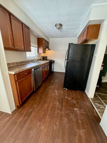 14448 Kilbourne Avenue, Midlothian, IL 60445