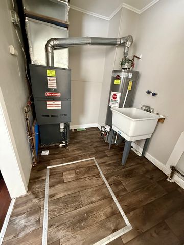 14448 Kilbourne Avenue, Midlothian, IL 60445