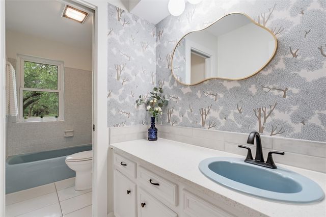 10133 Oliver DR, Austin, TX 78737