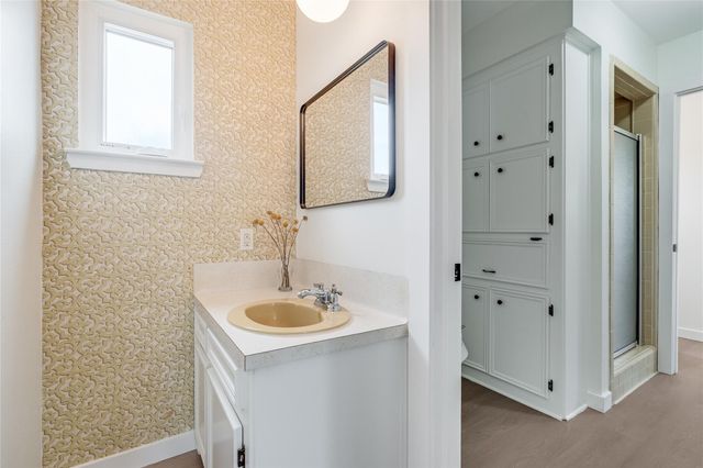 10133 Oliver DR, Austin, TX 78737