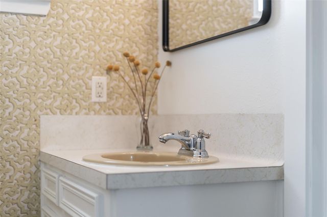 10133 Oliver DR, Austin, TX 78737