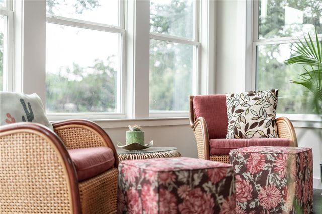 10133 Oliver DR, Austin, TX 78737