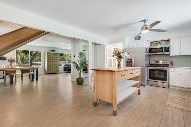 10133 Oliver DR, Austin, TX 78737