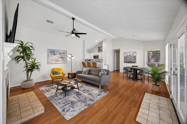 30 Camberwell Court, The Woodlands, TX 77380