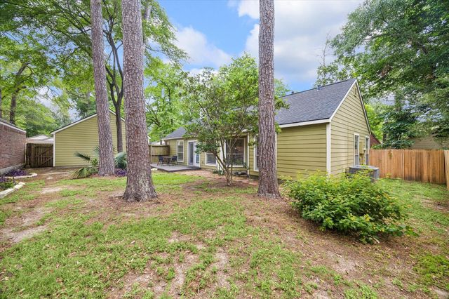 30 Camberwell Court, The Woodlands, TX 77380