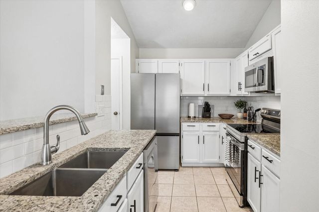 30 Camberwell Court, The Woodlands, TX 77380