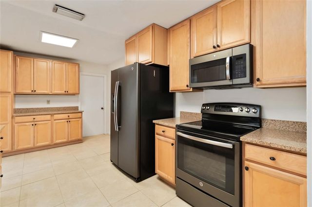 735 NW 73rd Terrace, Margate, FL 33063