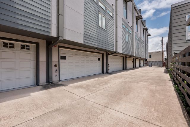 1815 Browder Street E, Dallas, TX 75215
