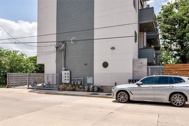 1815 Browder Street E, Dallas, TX 75215