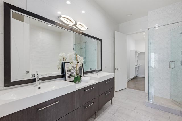 1815 Browder Street E, Dallas, TX 75215