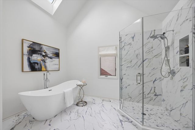 4012 Broadmoor Circle, Naperville, IL 60564