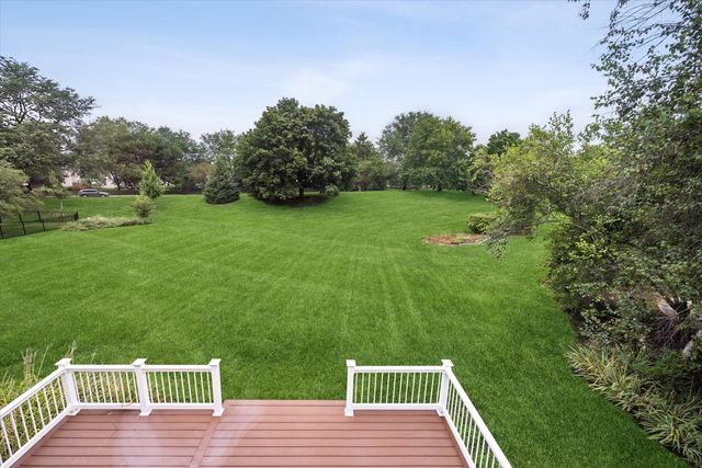 4012 Broadmoor Circle, Naperville, IL 60564
