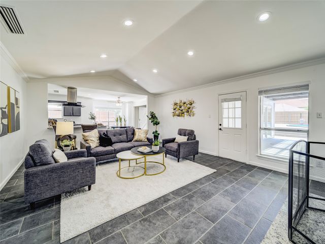 6004 White Rose Trail, Dallas, TX 75248