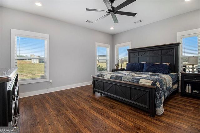 111 Possum Trot Road, Barnesville, GA 30204