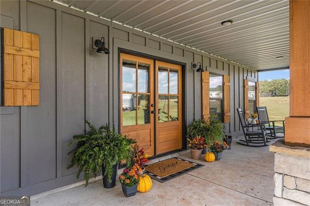 111 Possum Trot Road, Barnesville, GA 30204