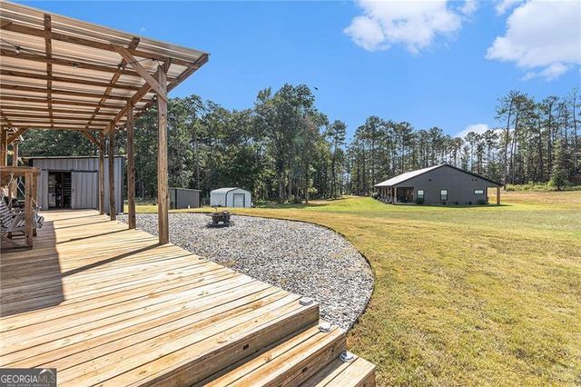 111 Possum Trot Road, Barnesville, GA 30204