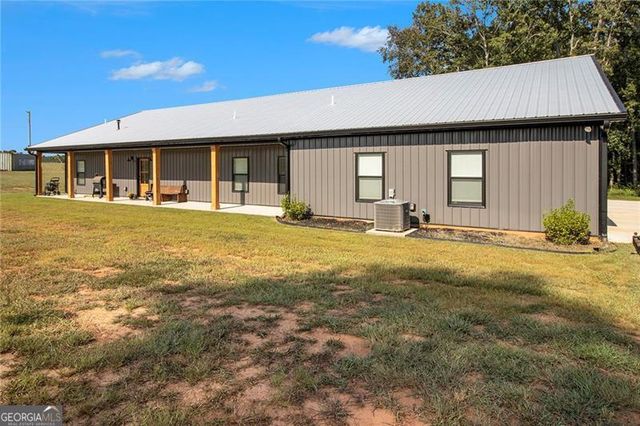 111 Possum Trot Road, Barnesville, GA 30204