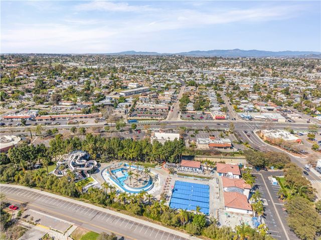 220 Camino Corto 39, Vista, CA 92083