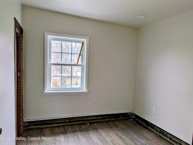 21 Stone Mill Road, Hudson, NY 12534