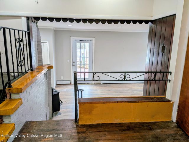 21 Stone Mill Road, Hudson, NY 12534