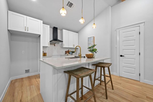 827 Clearfork ST, Lockhart, TX 78644