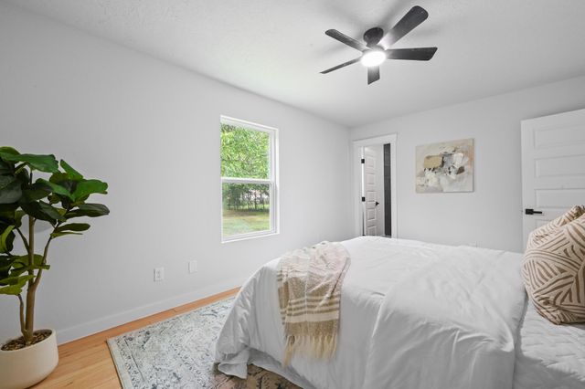 827 Clearfork ST, Lockhart, TX 78644