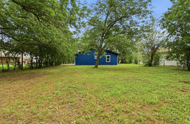 827 Clearfork ST, Lockhart, TX 78644