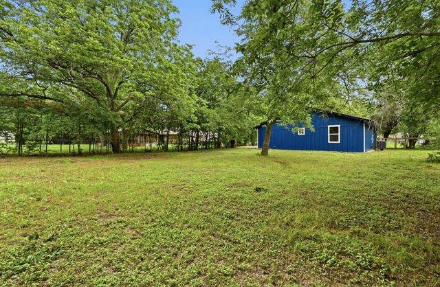 827 Clearfork ST, Lockhart, TX 78644