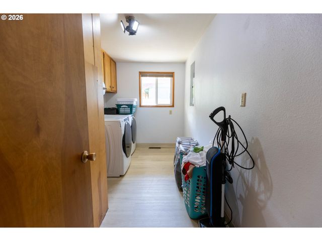 1080 HOPE Ave Nw, Salem, OR 97304