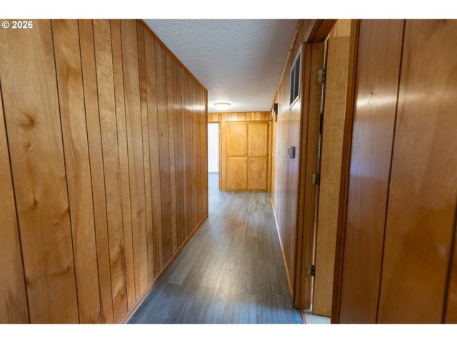 1080 HOPE Ave Nw, Salem, OR 97304