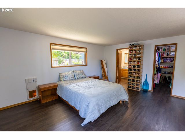 1080 HOPE Ave Nw, Salem, OR 97304