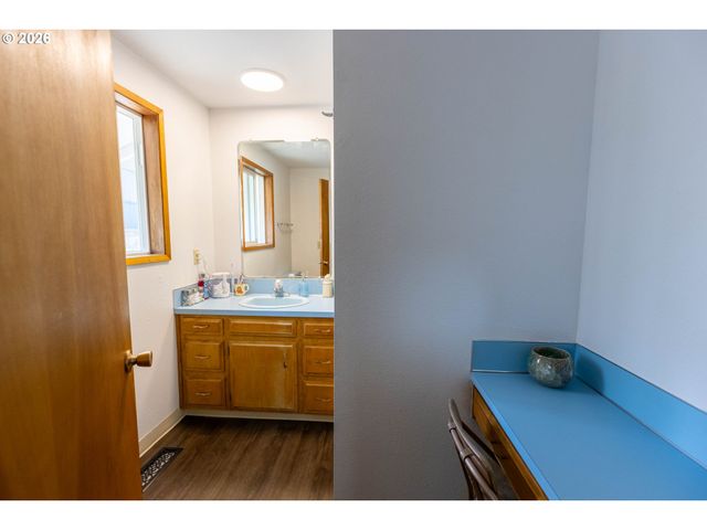 1080 HOPE Ave Nw, Salem, OR 97304