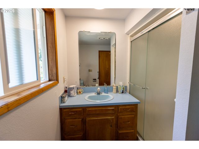 1080 HOPE Ave Nw, Salem, OR 97304