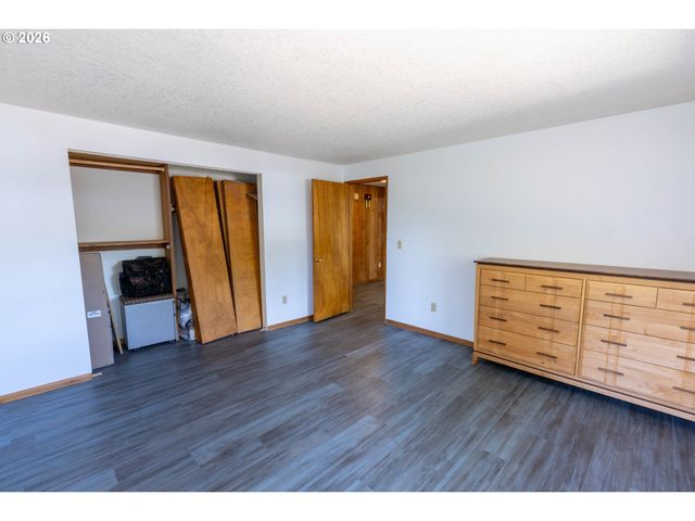 1080 HOPE Ave Nw, Salem, OR 97304