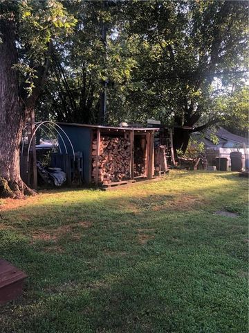 534 S Huttig Avenue, Independence, MO 64053