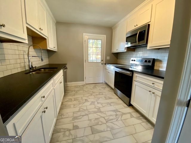 536 College Street APT 4, Atlanta, GA 30354