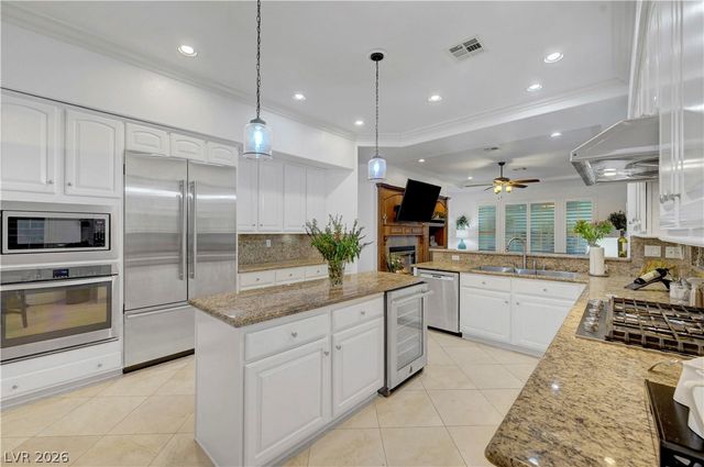 444 Pinnacle Heights Lane, Las Vegas, NV 89144