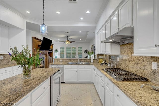 444 Pinnacle Heights Lane, Las Vegas, NV 89144