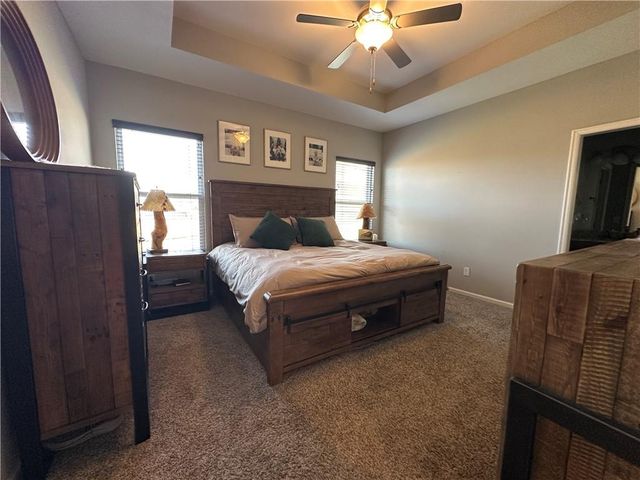 1203 SW Burns Court, Oak Grove, MO 64075