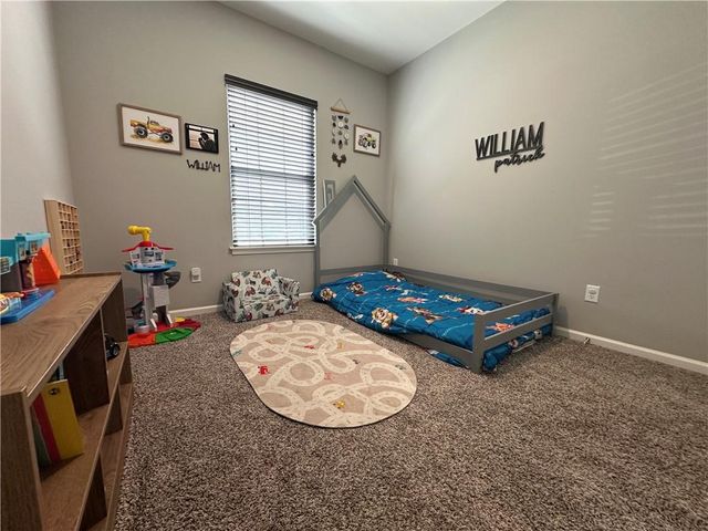 1203 SW Burns Court, Oak Grove, MO 64075