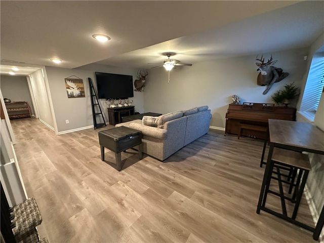 1203 SW Burns Court, Oak Grove, MO 64075