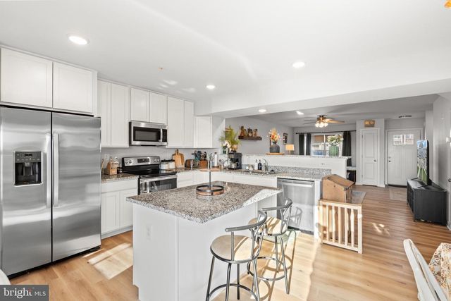 66 OLGA DR, Martinsburg, WV 25403