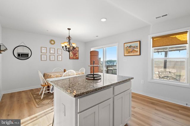 66 OLGA DR, Martinsburg, WV 25403