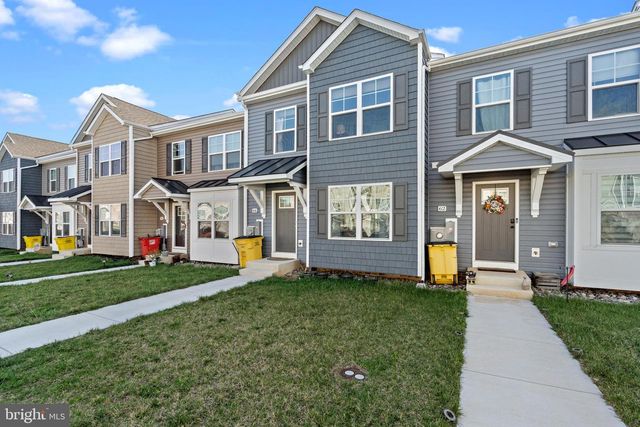 66 OLGA DR, Martinsburg, WV 25403