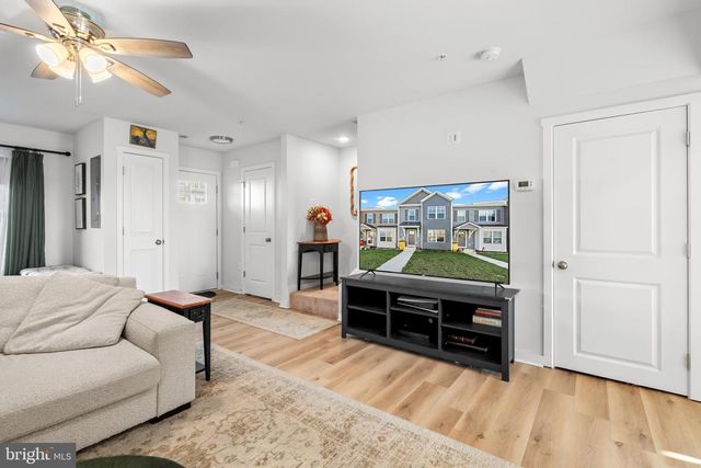 66 OLGA DR, Martinsburg, WV 25403