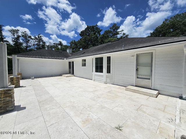 721 TARA FARMS Drive, Middleburg, FL 32068