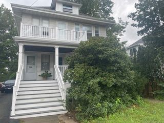 814 Belmont St 814, Watertown, MA 02472