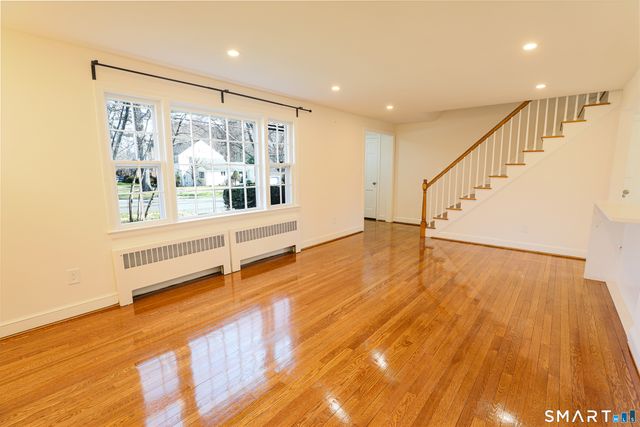 105 Hyde Road, West Hartford, CT 06117